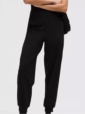 Lululemon – Daydrift High-Rise Jogger regular length